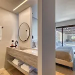 Untold Mykonos Willa