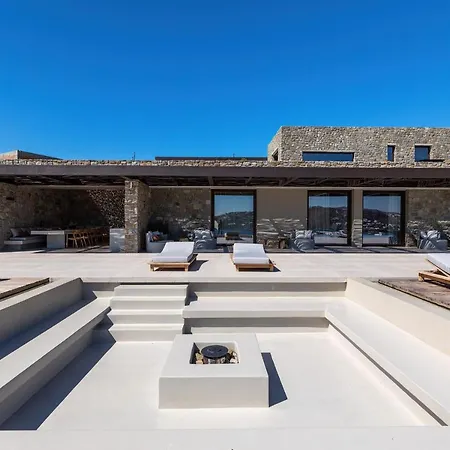 Untold Mykonos וילה Agios Ioannis Diakoftis