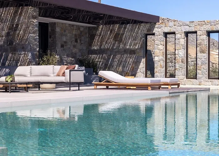 Untold Mykonos Agios Ioannis Diakoftis